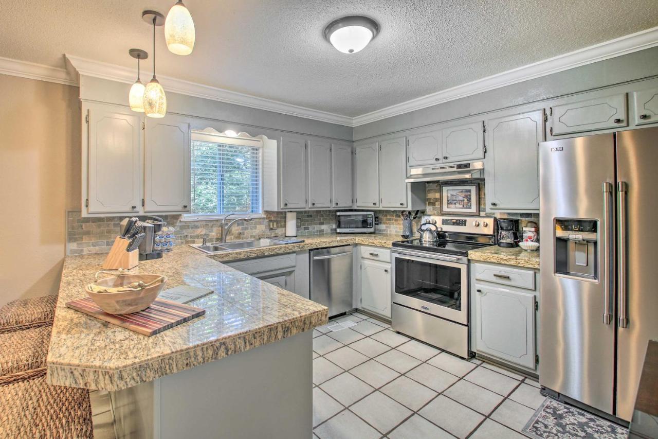 Charming Hot Springs Home With Sunroom And Yard المظهر الخارجي الصورة