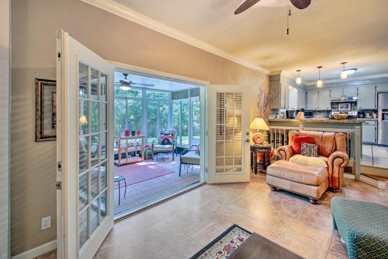 Charming Hot Springs Home With Sunroom And Yard المظهر الخارجي الصورة